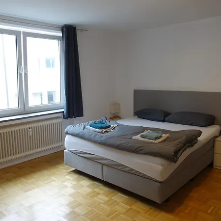 Cozy 1 Bedroom In Centre Apartment München